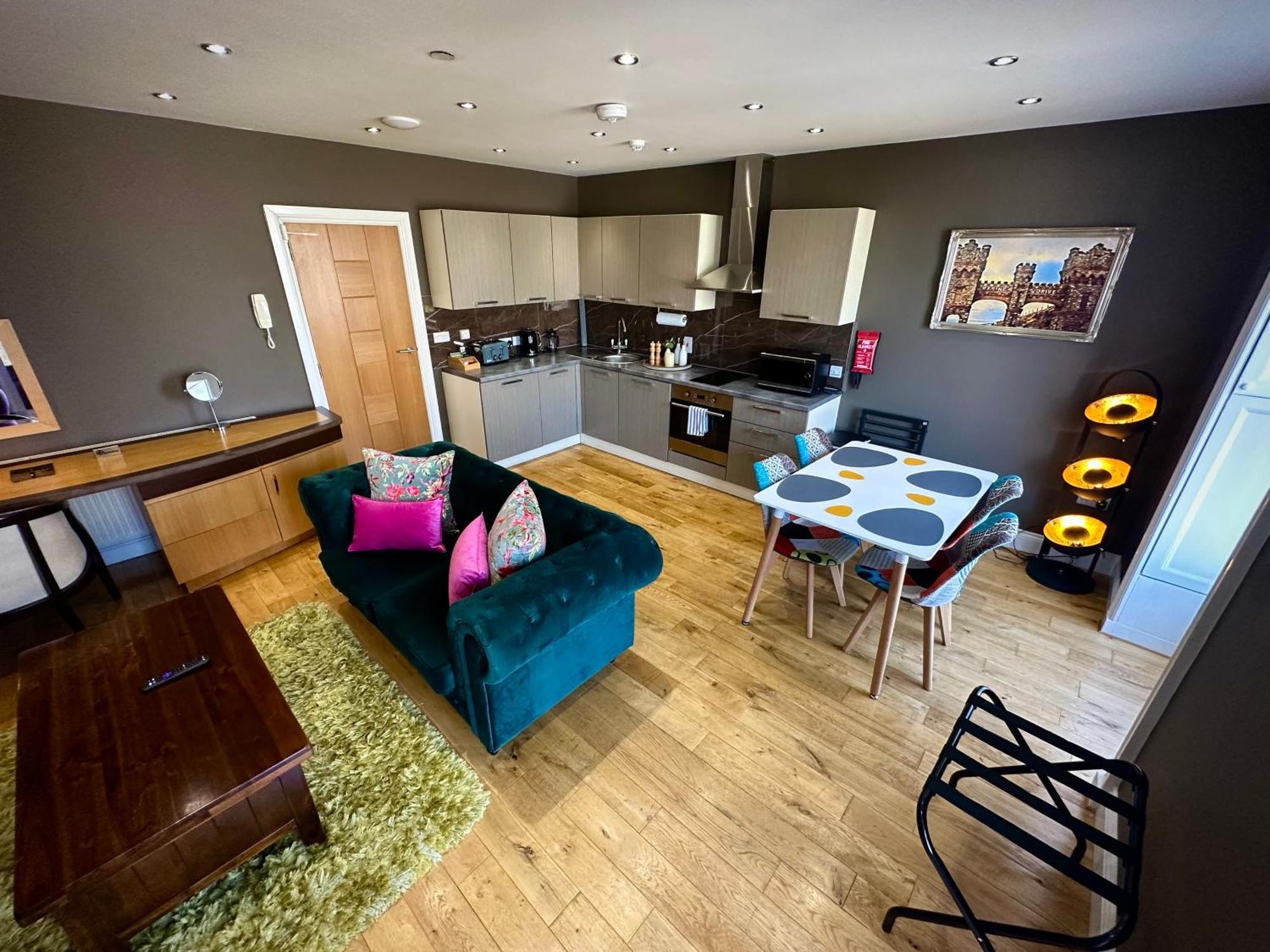 Halvard Apartments At คาสเซิลทาวน์ ภายนอก รูปภาพ