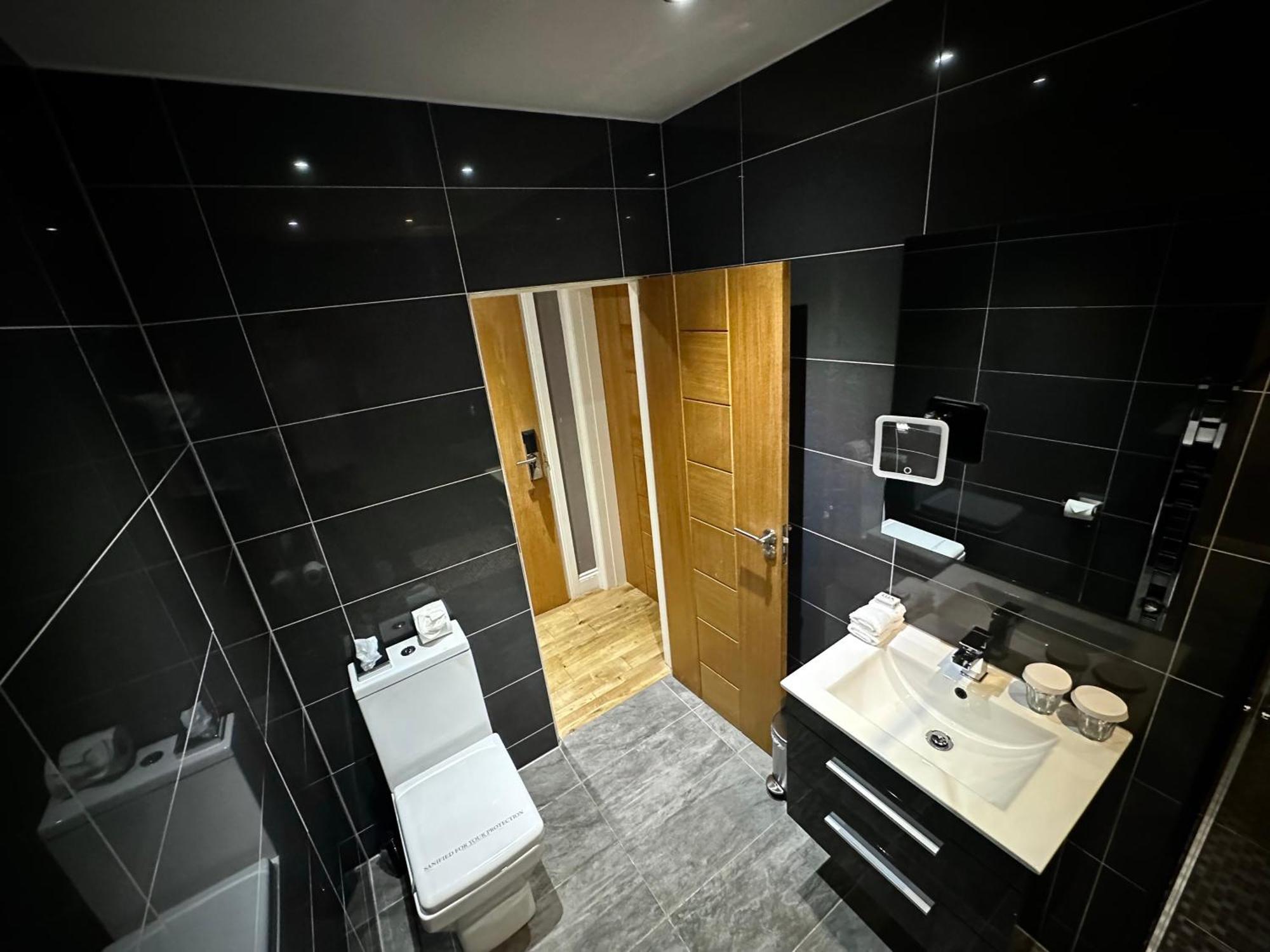 Halvard Apartments At คาสเซิลทาวน์ ภายนอก รูปภาพ
